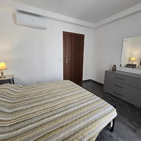 Serenity No 5 St. Paul's Bay